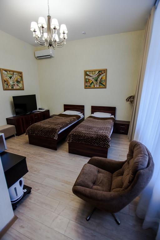 Hotel Tsentralnaya Gomel Bagian luar foto